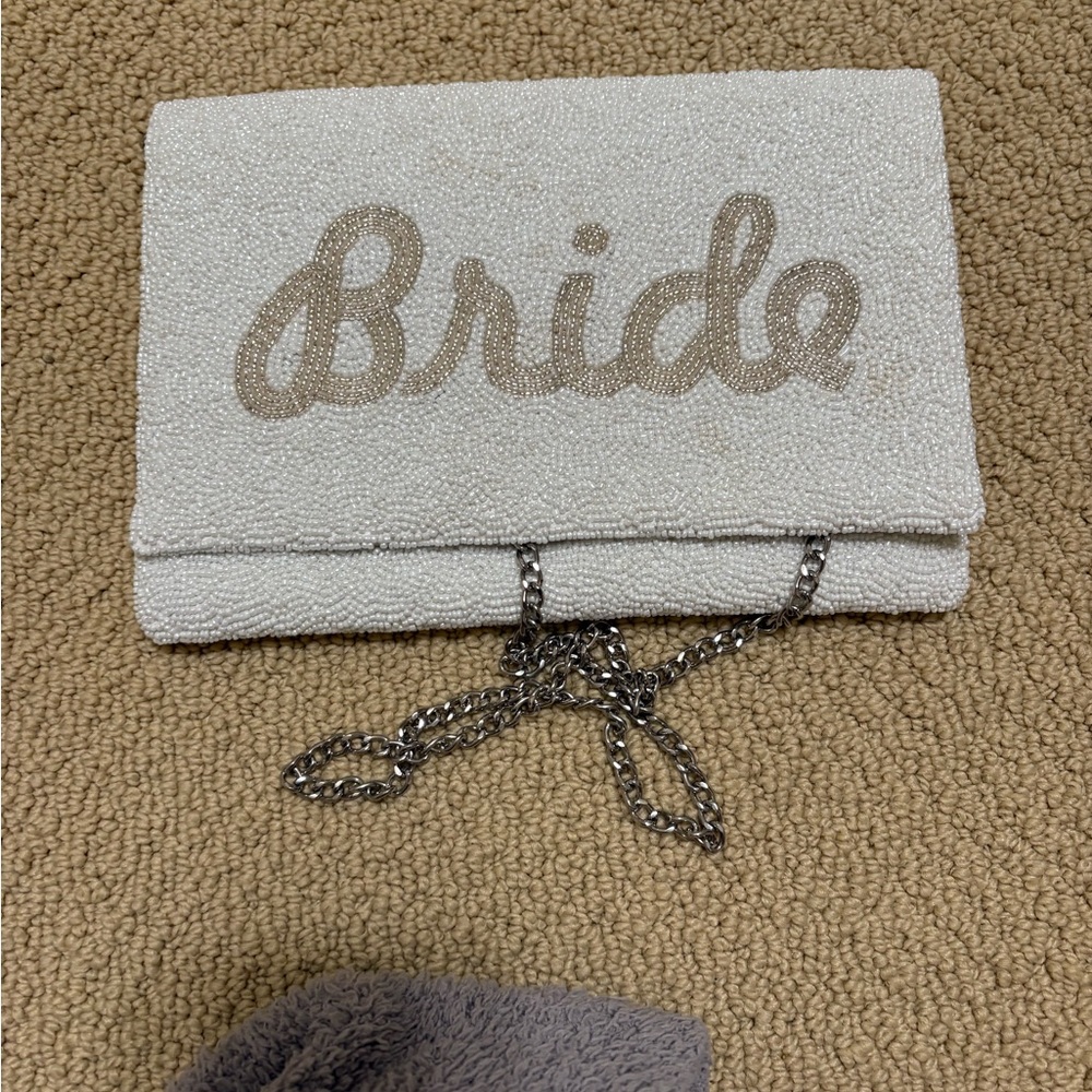 White Bride Clutch with Chain - Picture 4 of 4